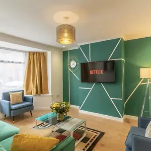 Bright, Cosy - 3 Beds, Parking, Virgin Wifi, Modern Southampton